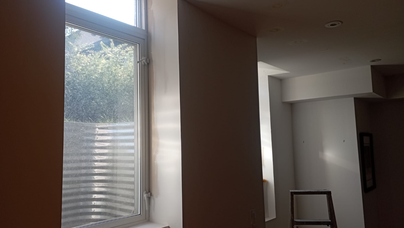Crisp painted window niche with clean returns